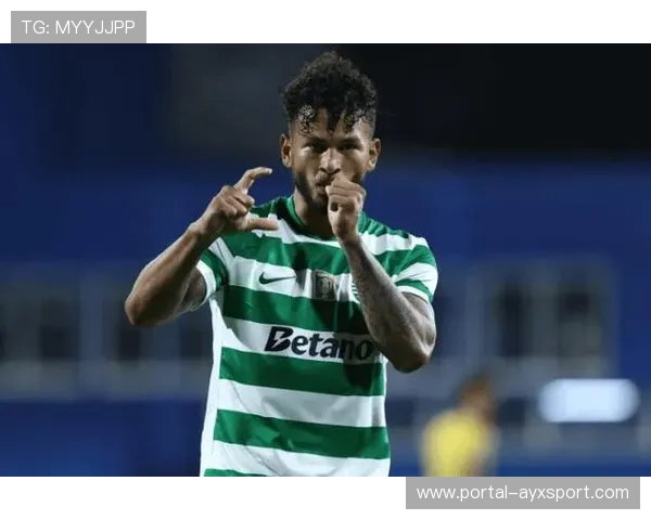 哥伦比亚队前锋苏亚雷斯在巴黎奥运会上表现出色，苏亚雷斯加盟巴塞罗那